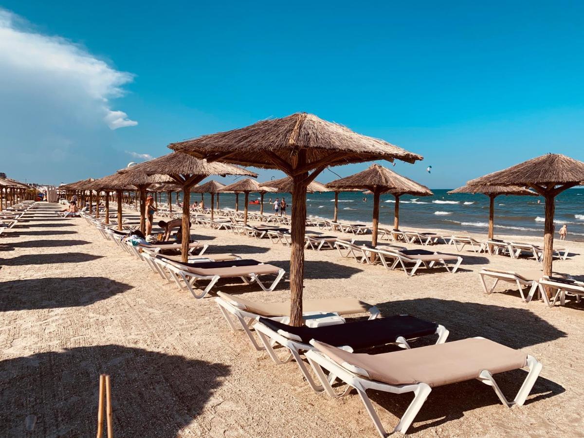 Royal Moonlight Apartment Mamaia Exteriér fotografie
