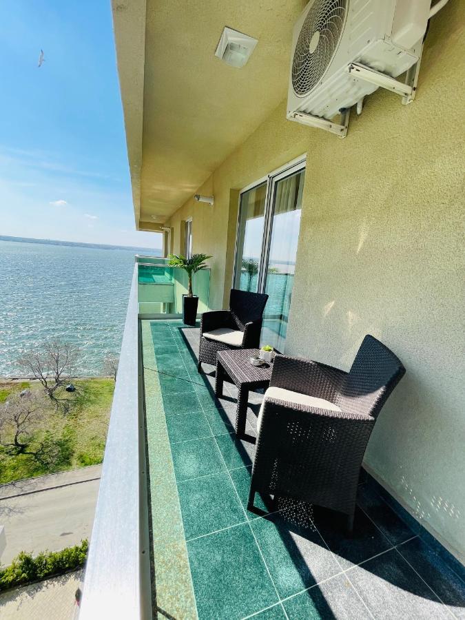 Royal Moonlight Apartment Mamaia Exteriér fotografie