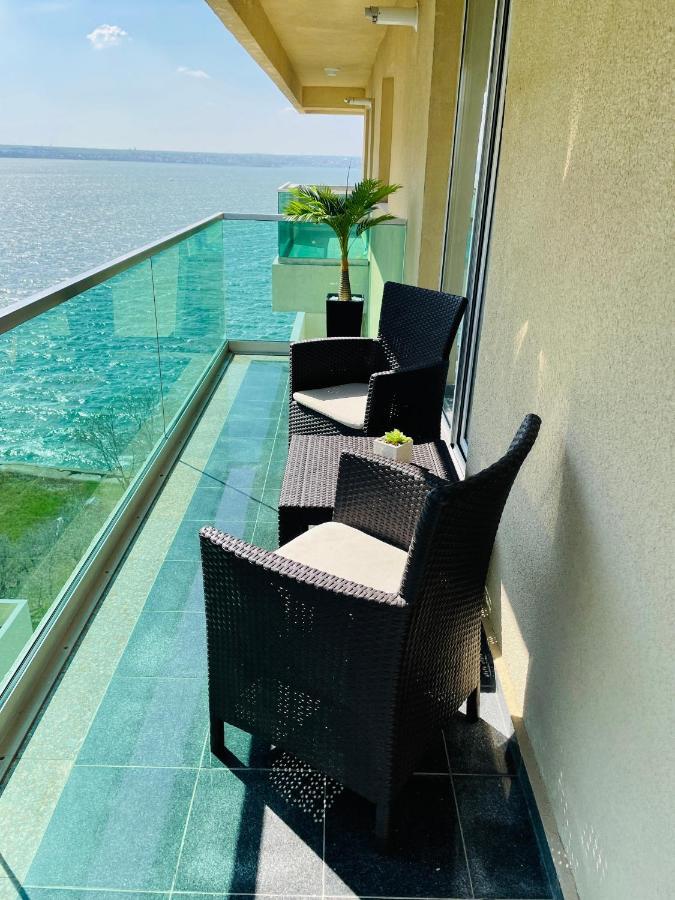 Royal Moonlight Apartment Mamaia Exteriér fotografie